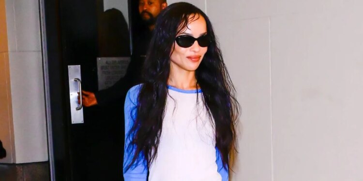 The Raglan Tee Is Having a Moment—Shop the Chicest Ones
