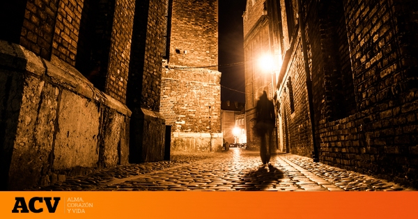 El morbo como guía de viaje: por qué nos gusta descubrir las ciudades siguiendo los pasos de sus criminales más famosos