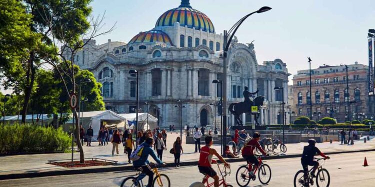 Expedia Unpack 26 Summer: destinos nacionales y set-jetting para el verano