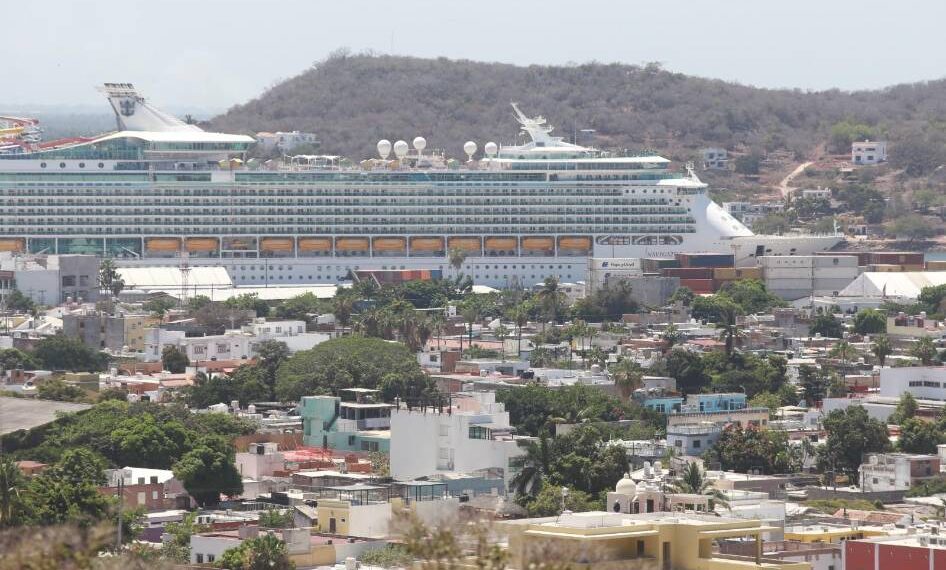 Cierre mayo con la visita de 23 mil cruceristas a Mazatlán