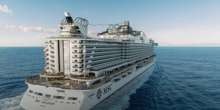 Francia confina a mil 700 personas en crucero británico en Burdeos por brote de gastroenteritis