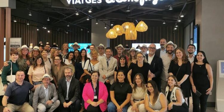 Promoción de Fuerteventura ante agentes de viajes de El Corte Inglés en Barcelona y Bilbao