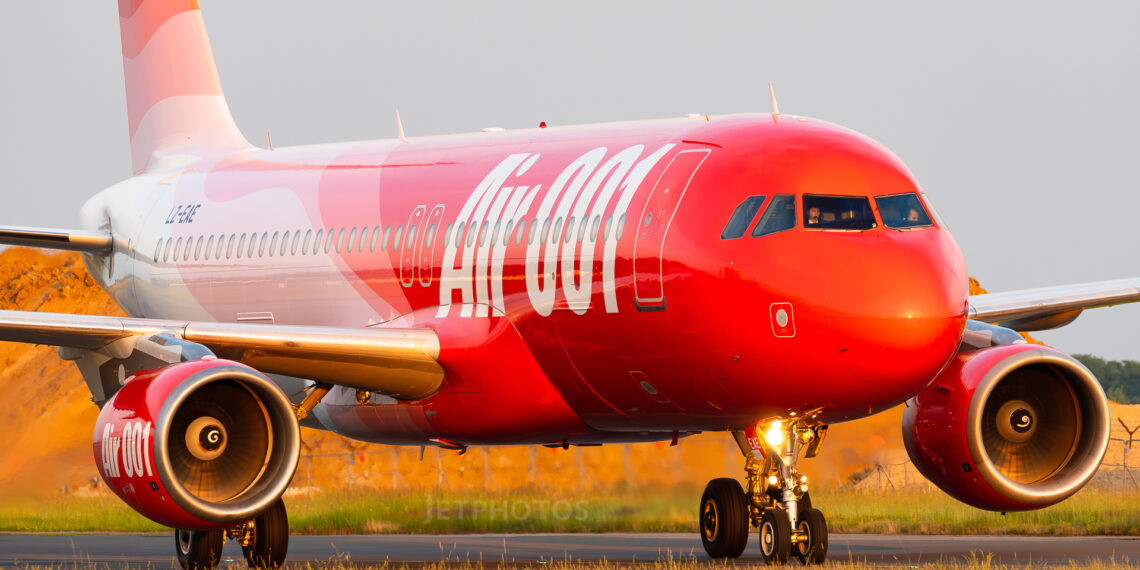 Airbus A320-214 de la aerolínea propia de Itaka, imagen de jetphotos.com