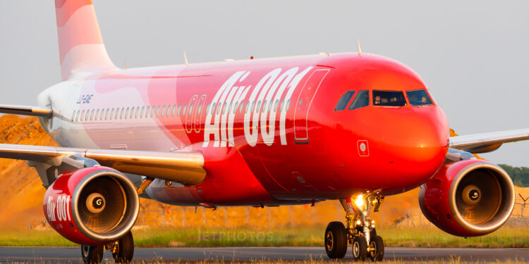 Airbus A320-214 de la aerolínea propia de Itaka, imagen de jetphotos.com