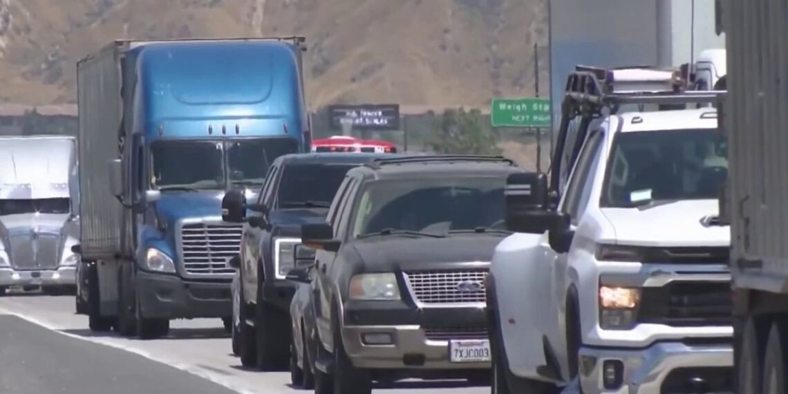 Cómo viajar durante el fin de semana de Memorial Day – Telemundo Miami (51)