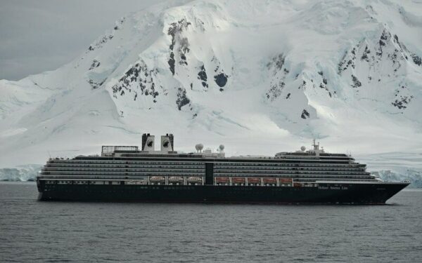 Holland America Line abre las reservas para sus grandes viajes en 2028