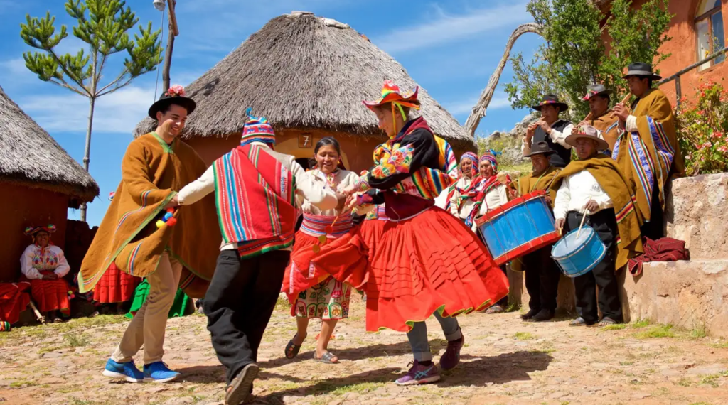 Mincetur lanza plataforma y catálogo digital para promover el turismo comunitario