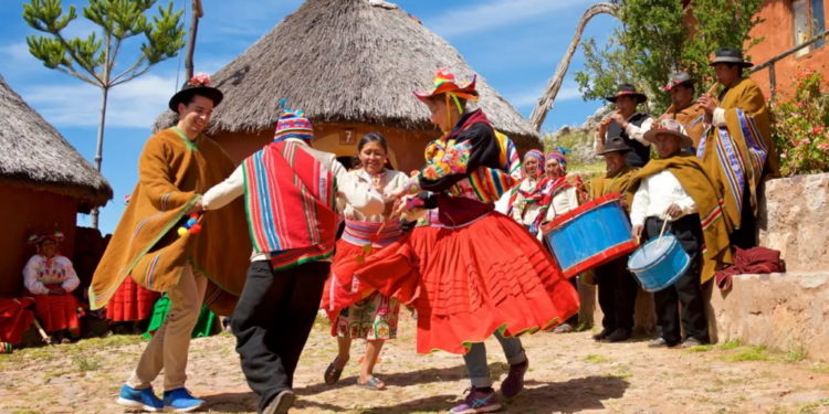 Mincetur lanza plataforma y catálogo digital para promover el turismo comunitario