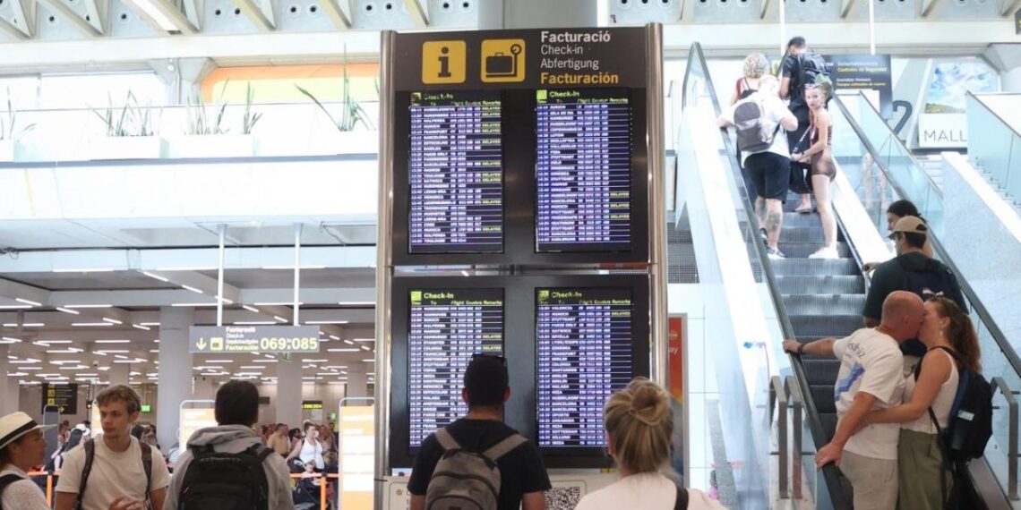 Las agencias de viajes advierten del «peligro de las 'falsas conexiones'»