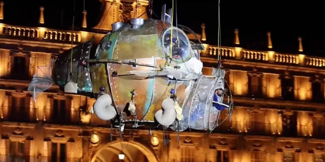 Los viajes de Julio Verne a 40 metros en el cielo de Salamanca abren el Festival FÀCYL