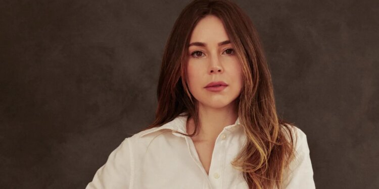 Camila Sodi: “La felicidad y el dolor de 40 años viva se notan en cada parte de mí”