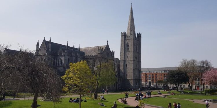 Un viaje por Irlanda a través de la serie ‘La casa Guinness’