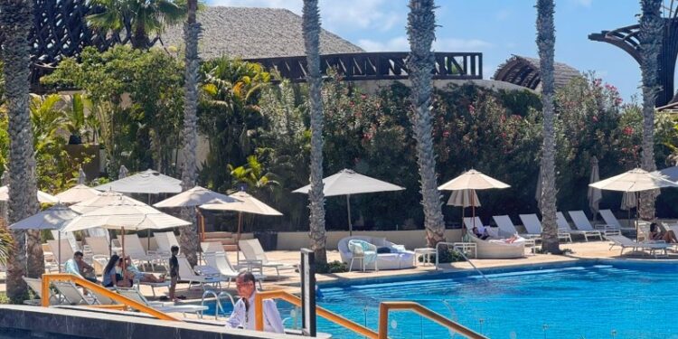 Los Cabos fortalece promoción turística para mantener visitantes durante verano