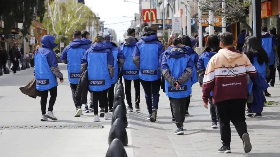 Más oportunidades para que los jóvenes elijan Bariloche: viajes de egresados hasta en 18 cuotas