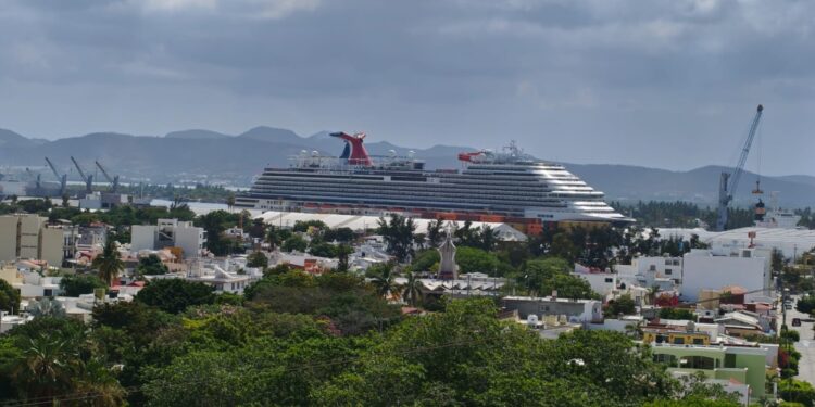 Mazatlán, Sinaloa rompe cifras con más de 249 mil cruceristas en 2026; dejan derrama de 399 mdp