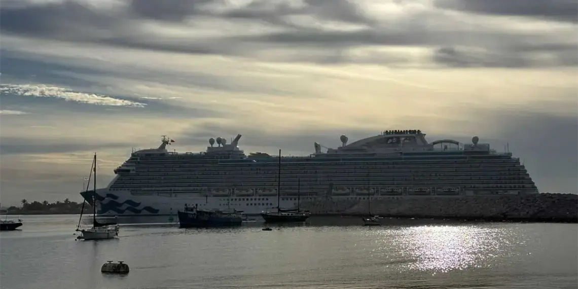 Mazatlán espera 7 cruceros en junio; se reporta un alza del 29 % en arribos durante 2026