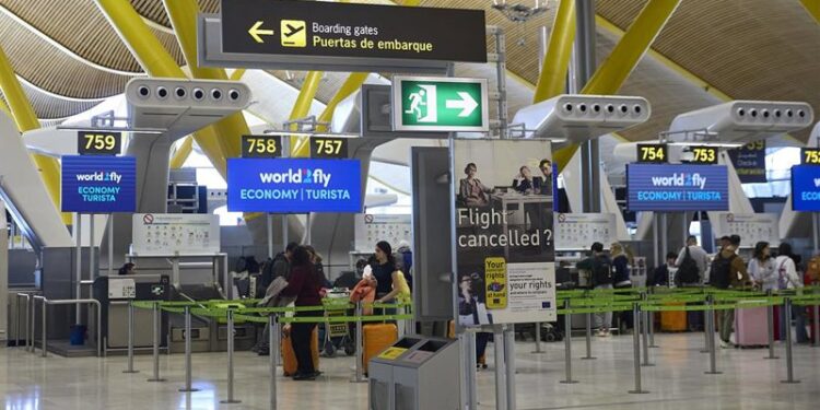 Economía.-La patronal UNAV aclara que es posible aplicar recargos por combustible en viajes combinados, bajo condiciones