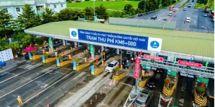 Lao Cai está gestionando con urgencia el excedente de edificios y terrenos tras la reestructuración del aparato administrativo.