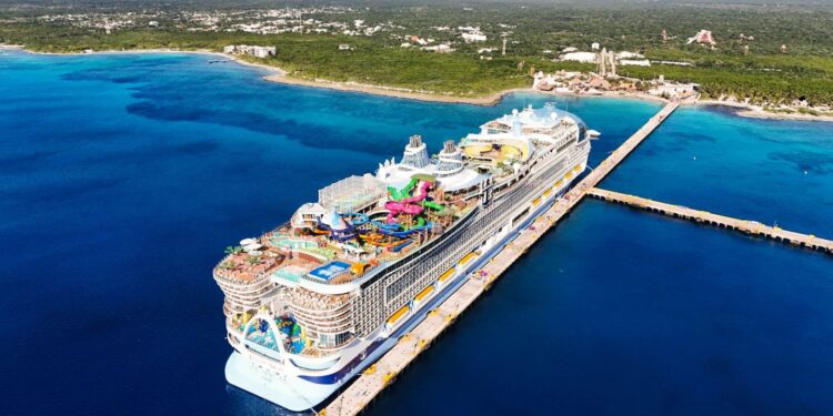 Royal Caribbean avanza en Mahahual mientras Semarnat define la autorización ambiental