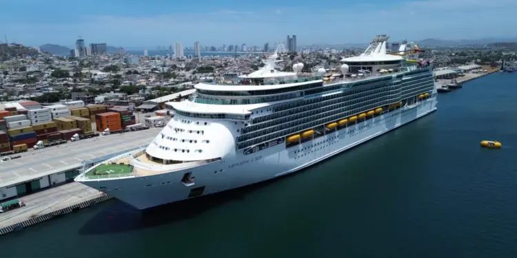 Sinaloa fortalece su liderazgo turístico con la llegada de cruceros a Mazatlán: gobernadora