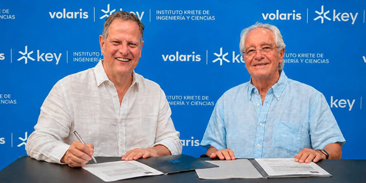Volaris y el Instituto Key firman alianza para facilitar viajes académicos