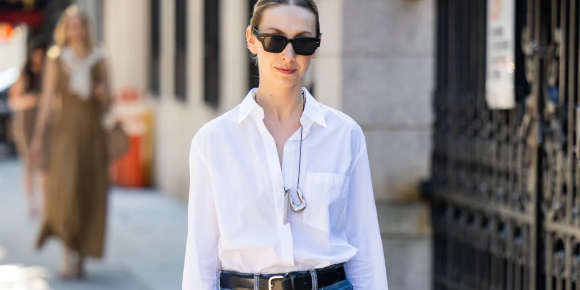 5 Ways to Wear Flip-Flops and Jeans This Summer
