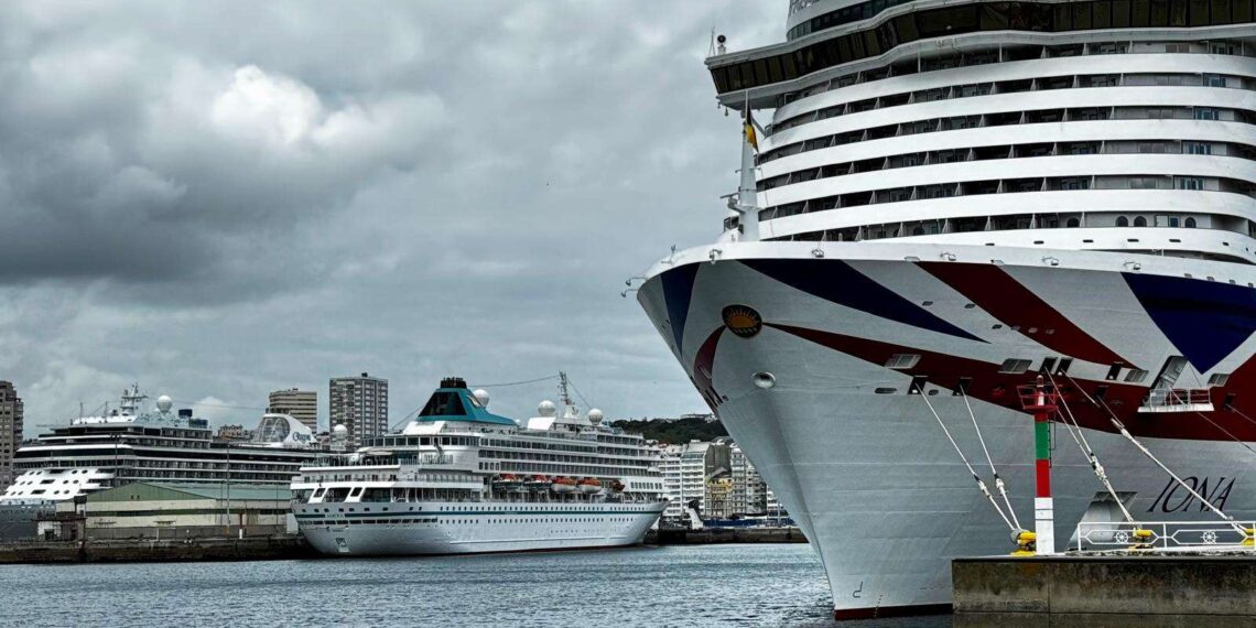 A Coruña se prepara para una jornada con cuatro cruceros y más de un millón de euros de impacto