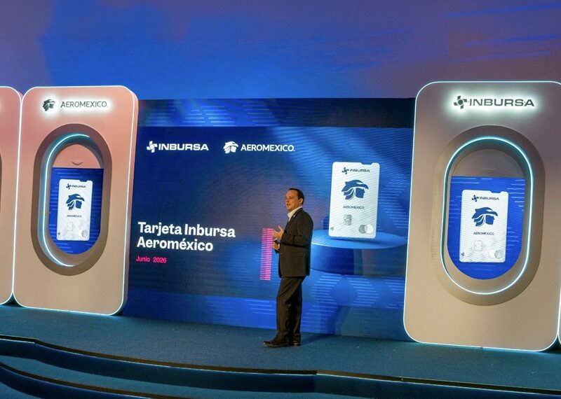 IT-ANÁLISIS: Inbursa y Aeroméxico lanzan portafolio de tarjetas con recompensas para viajes