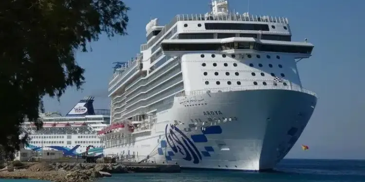 AROYA Cruises inaugura su primer crucero por las Islas Griegas de la temporada mediterránea 2026