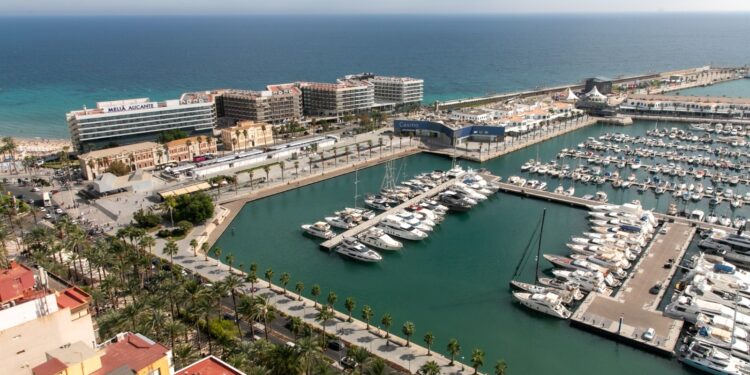 Alicante y Puerto refuerzan su alianza para garantizar espacios portuarios más seguros y accesibles