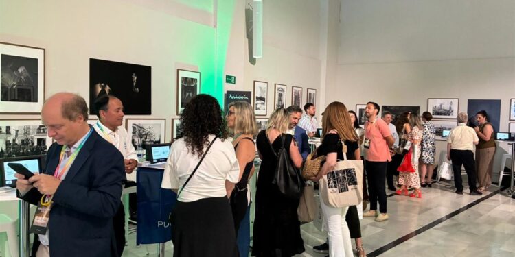 Andalucía conecta a 80 empresas del destino con agencias de la región para reforzar el turismo interno
