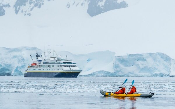 National Geographic-Lindblad Expeditions presenta depósito reducido en viajes activos a partir del 1 de octubre