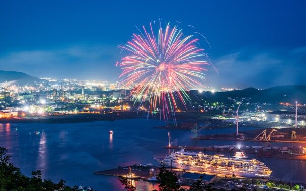 Asuka suma itinerarios con espectáculos de fuegos artificiales