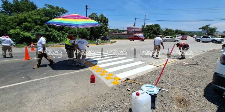 Atiende transitado crucero con alto riesgo de accidentes