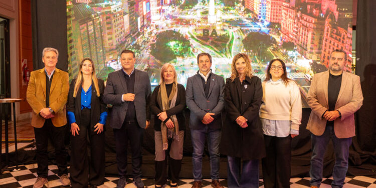 La Ciudad de Buenos Aires presentó su oferta turística de invierno en Córdoba