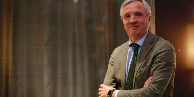 Carlos Garrido deja CEAV para presidir la Mesa del Turismo de España