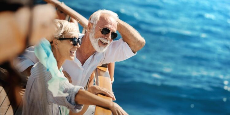 'Se está yendo de las manos': las compañías de cruceros ya cobran a los pasajeros 20 euros diarios en propinas