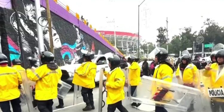 EEUU pide extremar las precauciones al viajar a México – Telemundo Houston