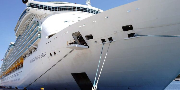 Arriba el crucero "Navigator Of The Seas" a Mazatlán - Almomento