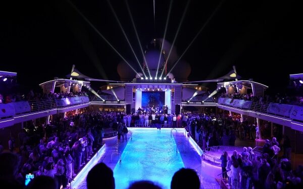 Crucero temático Millenial Cruise zarpará de nuevo en 2027