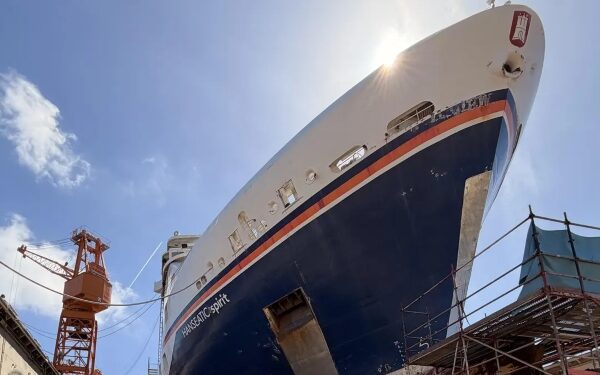 Hanseatic Spirit completa primera estancia mayor en astillero