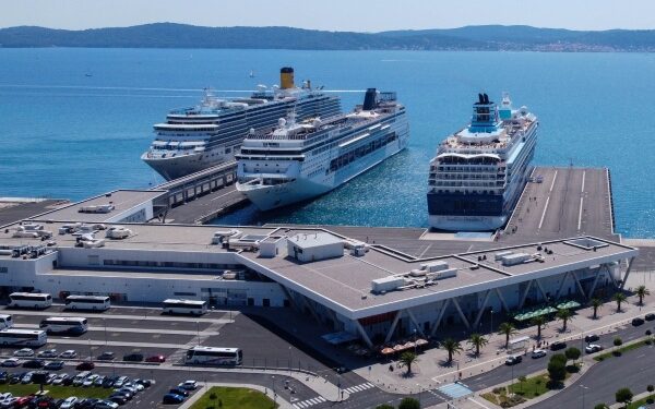 Puerto de Zadar recibirá a 28 compañías de cruceros en 2026