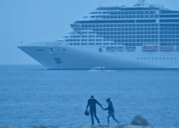 El turismo de masas en crucero, una creciente amenaza para la vida marina