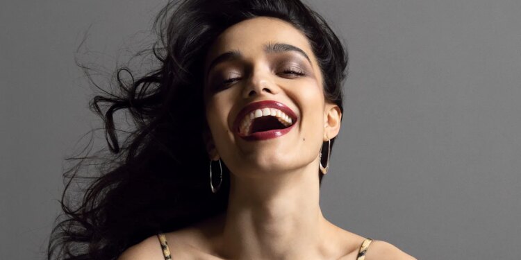 Perfumes para cabello de mujer que hacen que el pelo siempre huela bien