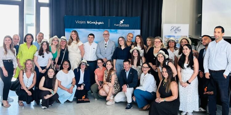 Presentación de atractivos turísticos de Fuerteventura ante agentes de viajes de El Corte Inglés y cadenas hoteleras