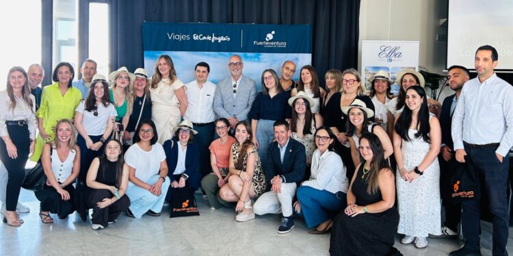 El Patronato de Turismo de Fuerteventura presenta la oferta de la isla ante agentes de Viajes El Corte Inglés