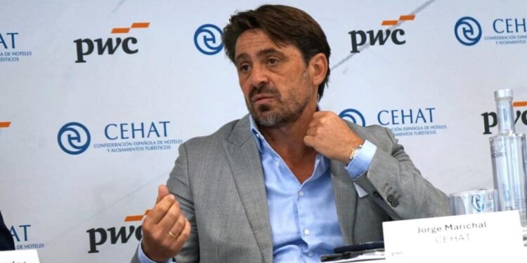 Hoteles y agencias reclaman al Gobierno eliminar el registro de viajeros
