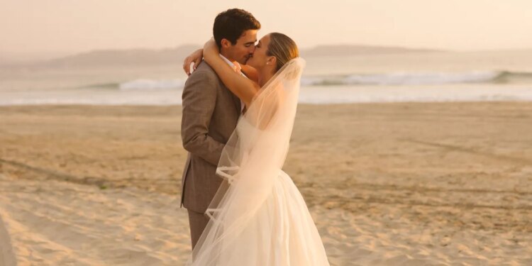 Jane and Owen Gerber Celebrated Their Wedding With Sunset Vows and Fireworks on Mexico’s Riviera Nayarit