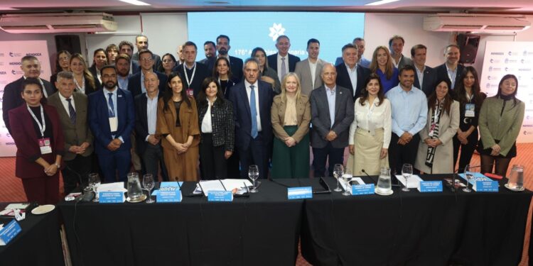 Presencia constante de Parques Nacionales en los encuentros del sector turístico