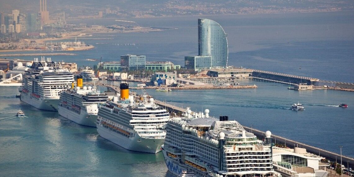 Los pasajeros de cruceros en España, a la baja desde el brote del 'MV Hondius' | Líder en Información Social